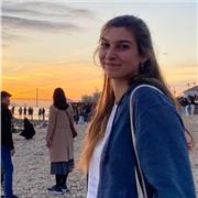 Laureata in Lettere e Storia fornisce aiuto e lezioni private a studenti di Scuola secondaria e primaria di secondo grado