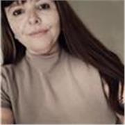 Doctora en Estudios de Migración. Magíster en Derechos de Infancia. 