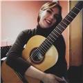 Professoressa di chitarra classica offre lezioni di strumento, solfeggio e teoria musicale a latina (lt) e dintorni