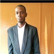 Professeur particulier donne cours de français aux collégiens et aux élèves du primaire