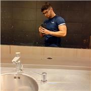 Profesor de física y mates apto para impartir clases de ESO y bachillerato, actualmente en primer año de ingenieria