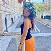 Laureata in Lettere curriculum cultura teatrale e laureanda magistrale in scienze dello spettacolo