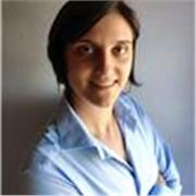 Soy Isabella Dezani, profesora particular de italiano, inglés y español con experiencia en la enseñanza personalizada para estudia