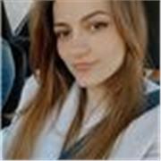 Ragazza studentessa in mediazione linguistica Offre lezioni di inglese