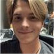 Profesor titulado en Comunicación Audiovisual. Deseando ayudar a estudiantes que tengan dificultades con las ciencias sociales.