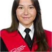 Graduada en Biología Humana y haciendo ahora un máster tengo la formación para enseñar materias como Biología, Química, o ciencias