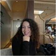 Yasmine khemakhem