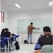 Dou aulas de matemática para ensino médio e fundamental