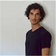Maestro di musica con laurea in Pianoforte