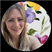 I am a surface pattern designer with a degree in surface pattern and textiles. My lessons are aimed at all ages.