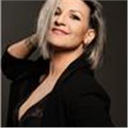 Profesora de fotografía de todos los niveles, con experiencia tanto en formación técnica y práctica.