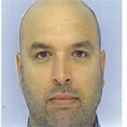 15 années d'expérience dans des entreprises parlant principalement en anglais.TOEIC 985/990