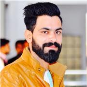 Originalmente soy de Pakistán pero ahora vivo en España. Tengo una buena experiencia en cómo enseñar a estudiantes en inglés.