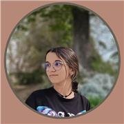 Profesora de matemáticas y/o artes y cine para estudiantes de primaria, ESO o bachillerato