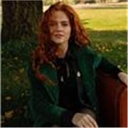 Profesora licenciada en Filología Inglesa + Master formación profesorado