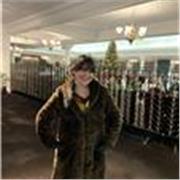 A personable fashion journalism graduate from one of the worlds leading art universities, keen to make English a more enticing and worldly subject.