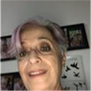 Professora experiente com certificação internacional ensina Inglês a todos os níveis
