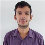 Dedicado e com muita vontade de ensinar, com métodos diferenciados