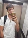 Profesor de araba y de inglés, para dar clases a personas que necesiten hablar el idioma, tengo experiencia en diálogo fluido y formación en influencia para poder transmitir mis conocimientos