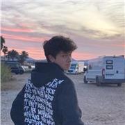 Estudiante de Magisterio. Tengo experiencia de un voluntariado con niños de 6 a 12 años a los que les daba clases particulares