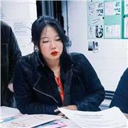 Native Mandarin tutor offering tailored lessons for all ages, using Chinese classical stories, culture and dialogue.