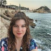 Educadora de gestión emocional para niños de 6 a 9 años