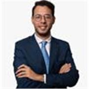 Insegnante madrelingua italiana, offre lezioni di italiano. Esperienza in ripetizioni scolastiche a liceali in tutte le materie