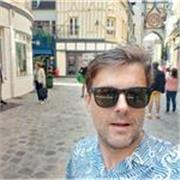 Posiadam dyplom na poziomie C1 . Mieszkalem 13 lat E Francji .Korepetycje w zakresie mowy , pisma i kultury Francji