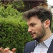 Specializzando in Storia dell'arte e beni culturali impartisce lezioni di arte.