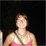 Profesora de inglés joven para todos los niveles 