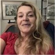 Teacher of French and of Italian gives lessons from beginner level to advanced. Can also do conversational French and Italian