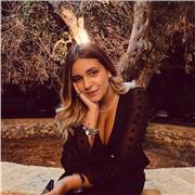 Diplomata liceo classico e laureata in biotecnologie