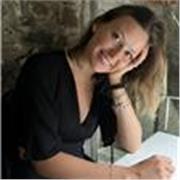 Insegnante di matematica, laureata in matematica e attualmente studentessa magistrale indirizzo matematica applicata a Roma