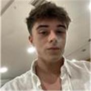 Profesor de inglés apto para todas las edades y las materias necesarias, utilizo el inglés a diario debido a mi trabajo