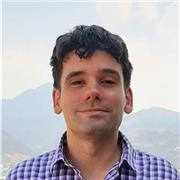 Français en ligne. 
Professeur avec expérience en Pologne, au Guatemala, en Roumanie, au Maroc. 
Enseignement en espagnol, polonais, néerlandais, anglais et roumain.