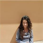 Profesora de Filosofía para alumnos de E.S.O., Bachillerato y para la preparación de Selectividad.                                