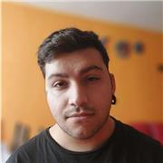 Estudiante de pedagogía en Ingles, que puede impartir clases a estudiantes cursando la escuela y adultos que quieran reforzar las habilidades básicas (speaking, reading, listening, writing)