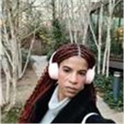 Profesora de inglés apta para todas las edades y niveles. Contacta conmigo y hablamos más. 