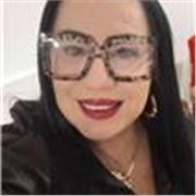 Docente con 22 años de servicio en aula, caracterizada por una energía inagotable y una metodología dinámica. Excelente  