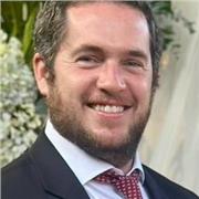 Fun and fluid lessons, I help you achieve your English goals.