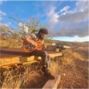Professeur de guitare propose cours tout niveaux et tout âge