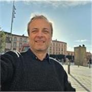 Profesor de Contabilidad graduado en Ciencias Económicas