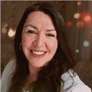 Mon vrai nom est Mary Poppin's et je dessine avec les enfants de 5 à 10 ans!