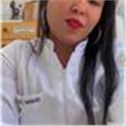 Professora de Biologia e Ciências com mais de 15 anos de atuação na rede pública e experiência na rede particular
