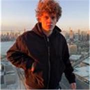 Motivierte Englischlehrerin für Schüler*innen aller Altersgruppen 

Englischunterricht – kommunikativ, praxisnah und effektiv 