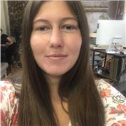 Hola, me llamo Clara, soy francesa y me gustaría ayudarte a mejorar tu nivel de Francés.