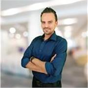 Psicólogo, Psicoterapeuta con mas de 10 años de experiencia, me interesaría dar clases d todo lo referente a humanidades, que es en la rama que tengo experiencia