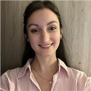 Actuellement étudiante en dernière année d’Osteopathie et en formation périnatalité / pédiatrie je me propose pour aider dans les unités d’enseignement pouvant correspondre à ce domaine. Également récemment diplômée en Staps je peux aussi me proposer sur