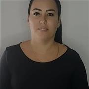 Profesor de apoyo escolar para niños de primaria