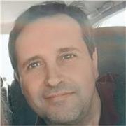 Formador senior especializado en Lenguaje SQL con más  de 30 años de experiencia real. en entornos Oracle SQL, PostgreSQL y MySQL.